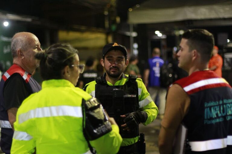 Carnaval na Floresta: CIF fiscaliza cinco locais e encerra um bloco de rua que se apresentava de forma irregular