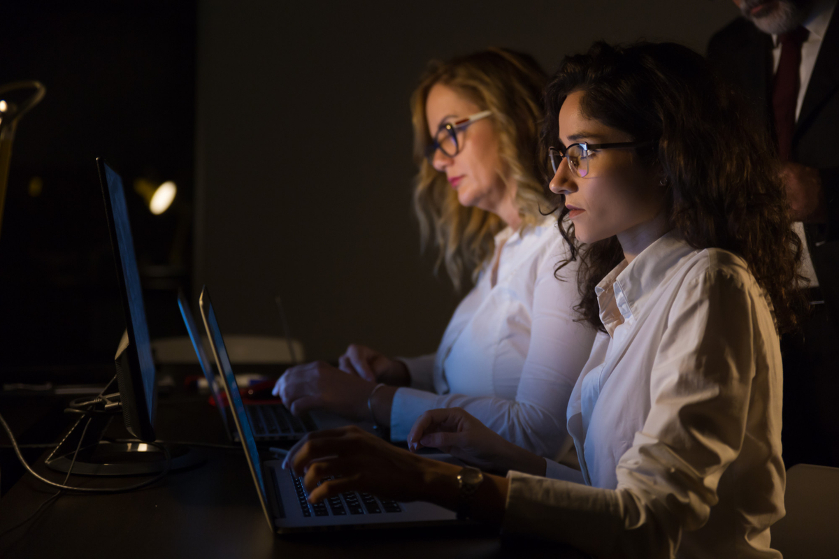 Mulheres na tecnologia: evolução supera a de homens em 1,5%