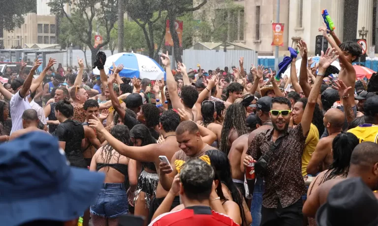 Polícia faz primeira prisão por reconhecimento facial no carnaval