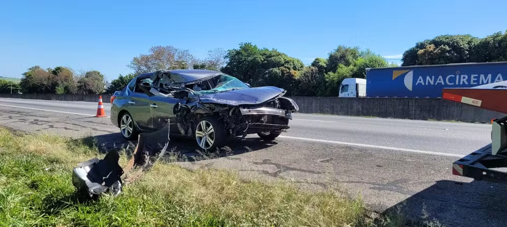 Jogador da base do Bragantino fica gravemente ferido em acidente na Anhanguera