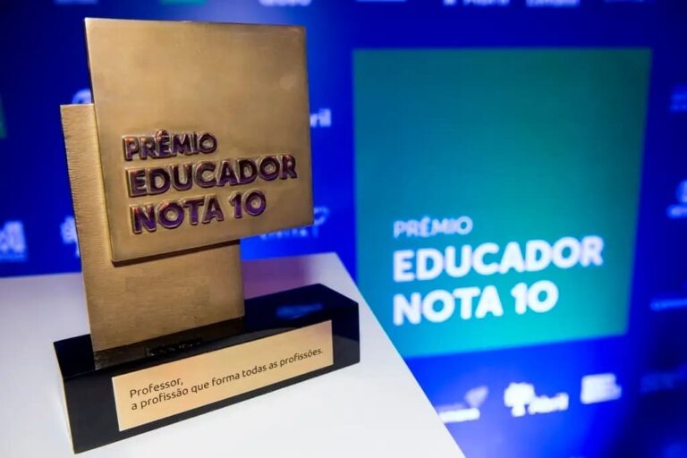 Prêmio Educador Nota 10 abre inscrições para professores de todo o país