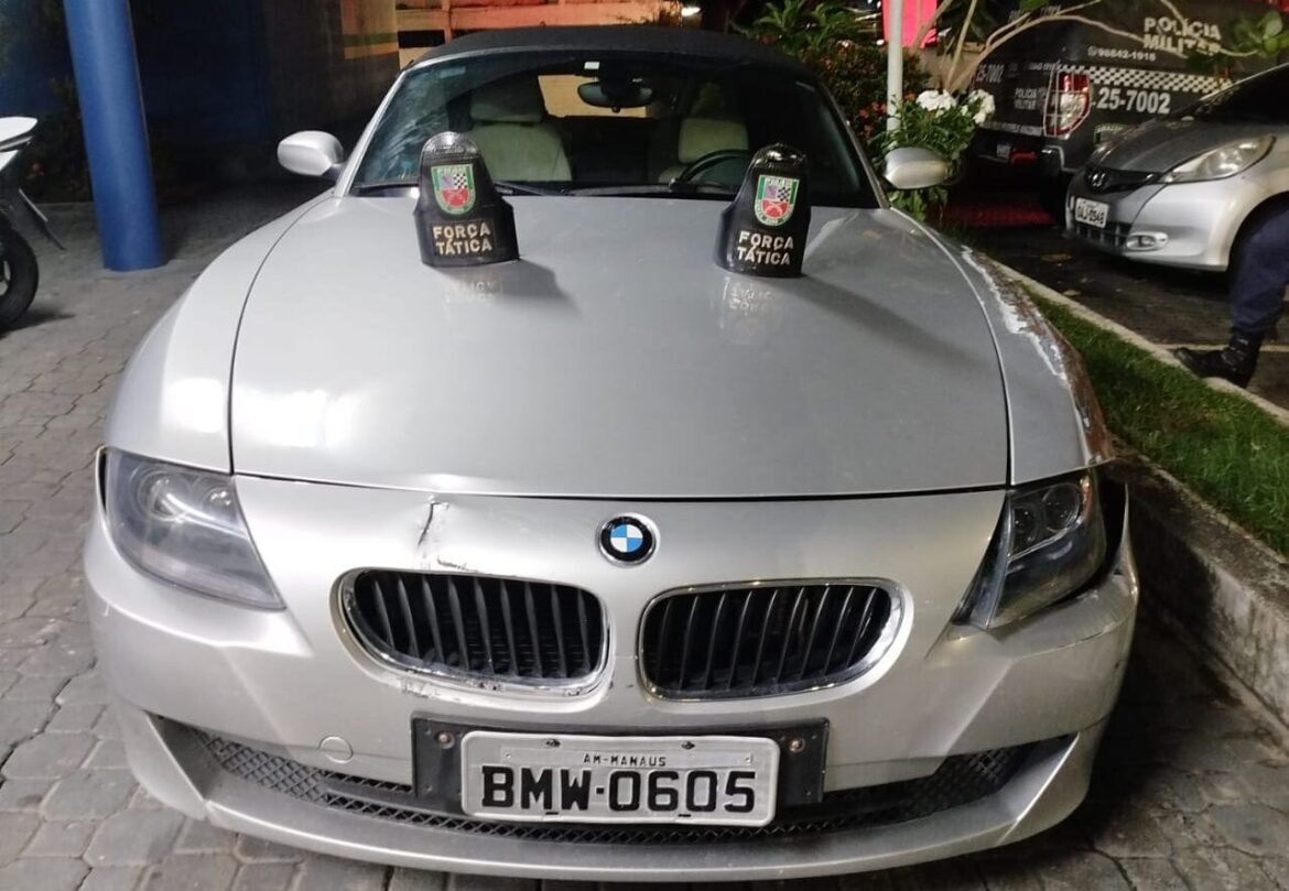 BMW usado em ação criminosa é apreendido no Centro de Manaus