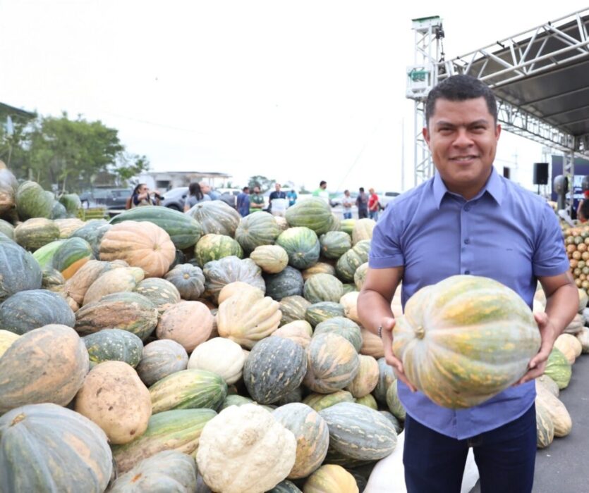 Governo do Amazonas entrega alimentos do PAA em Presidente Figueiredo