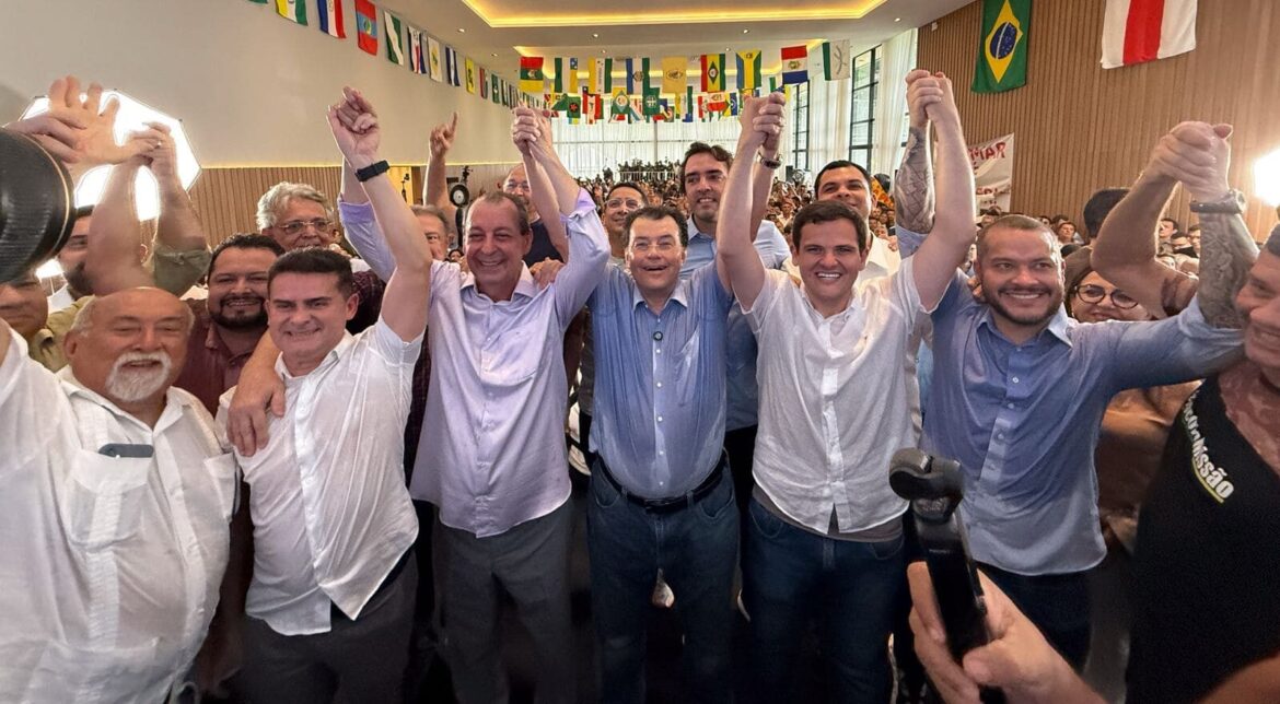 Movimento “Amazonas Forte de Novo” reúne maiores lideranças do estado em manhã histórica no Clube da OAB-AM