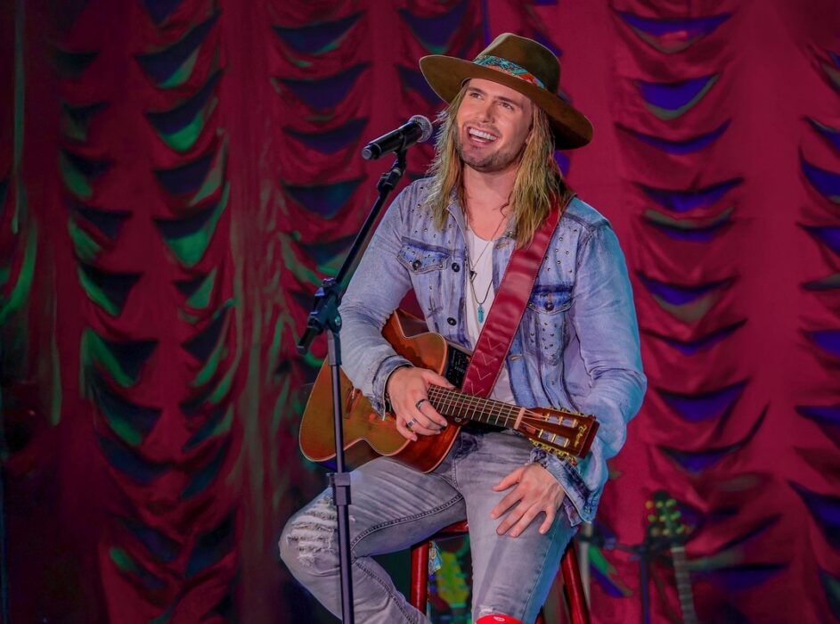 Gui Ferreira lança DVD nas plataformas digitais