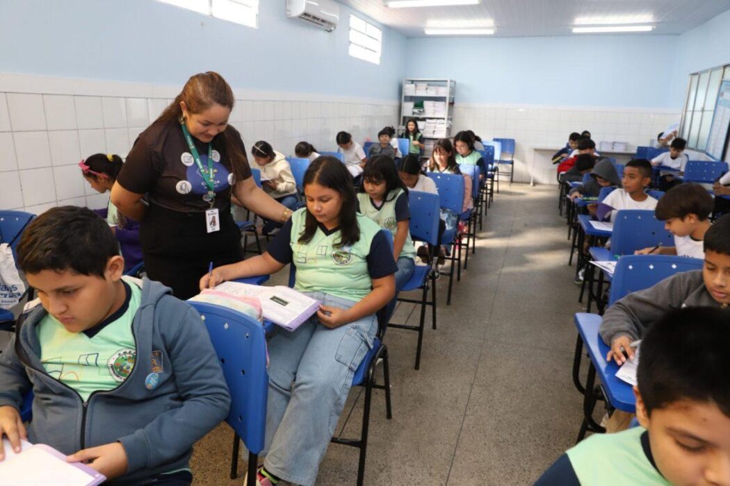 Aproximadamente 36 mil estudantes da Prefeitura de Manaus participam do 4º simulado do programa ‘Educa+ Manaus’