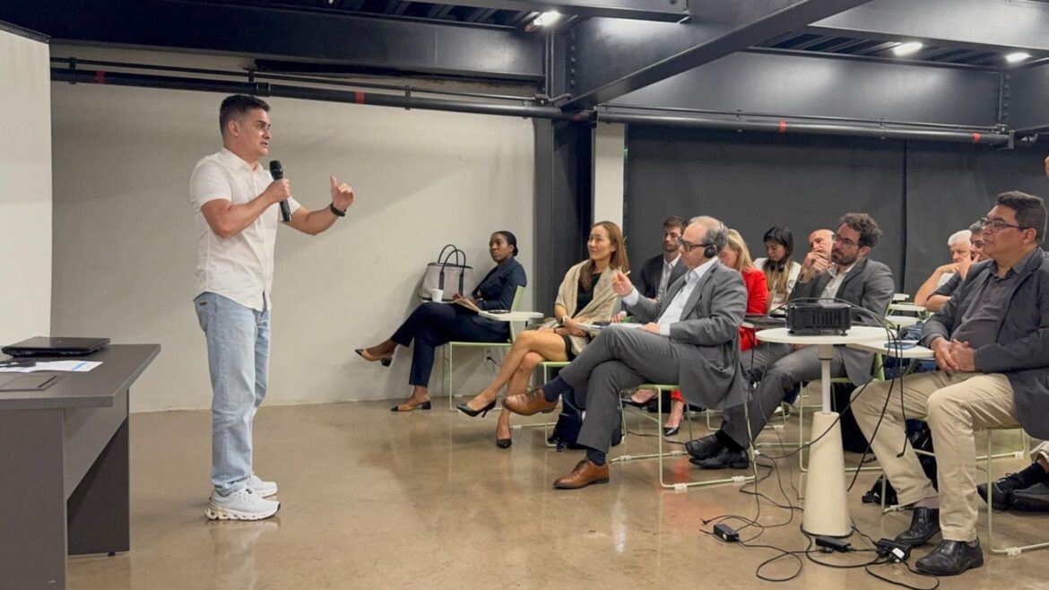 Prefeito David Almeida consolida parceria estratégica com o Banco Mundial e IFC para desenvolvimento sustentável e ampliação do espaço fiscal