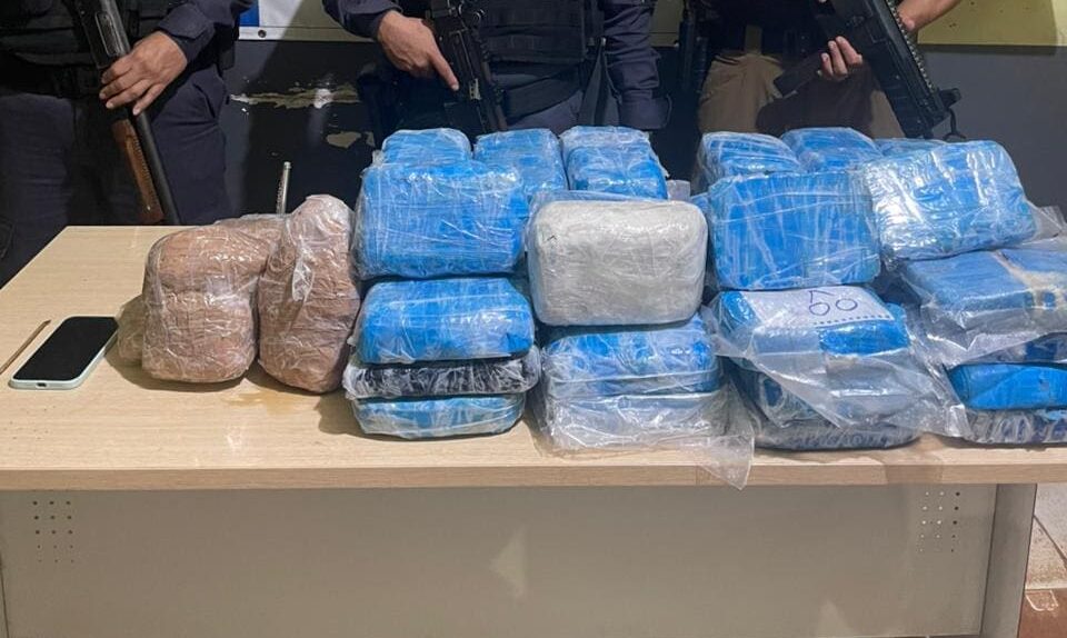 Homem é preso com 67 tabletes de entorpecentes, em Urucurituba