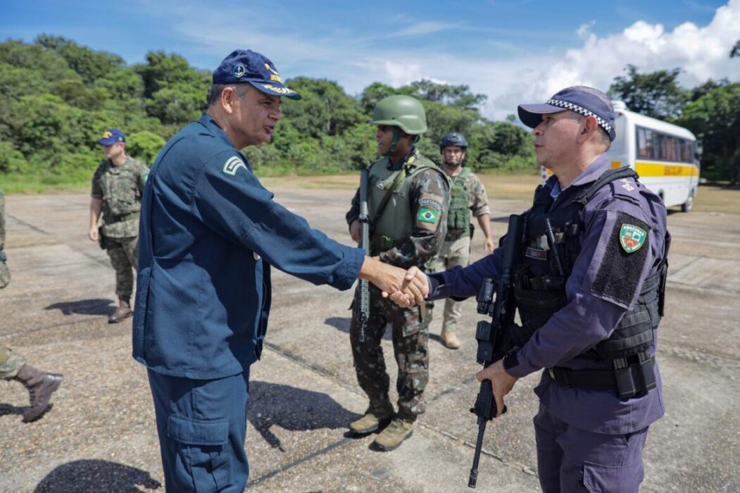 Policiais militares do Amazonas atuam em apoio à Operação Ágata Amazônia 2025