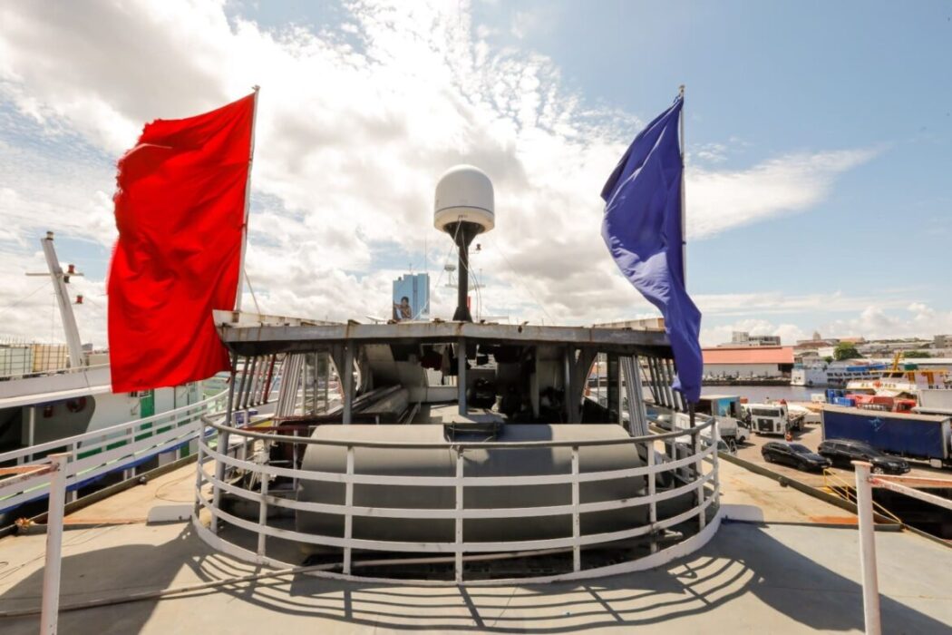 Festival de Parintins 2025: Barcos e lanchas se preparam para aumento de vendas com proximidade da festa dos bumbás