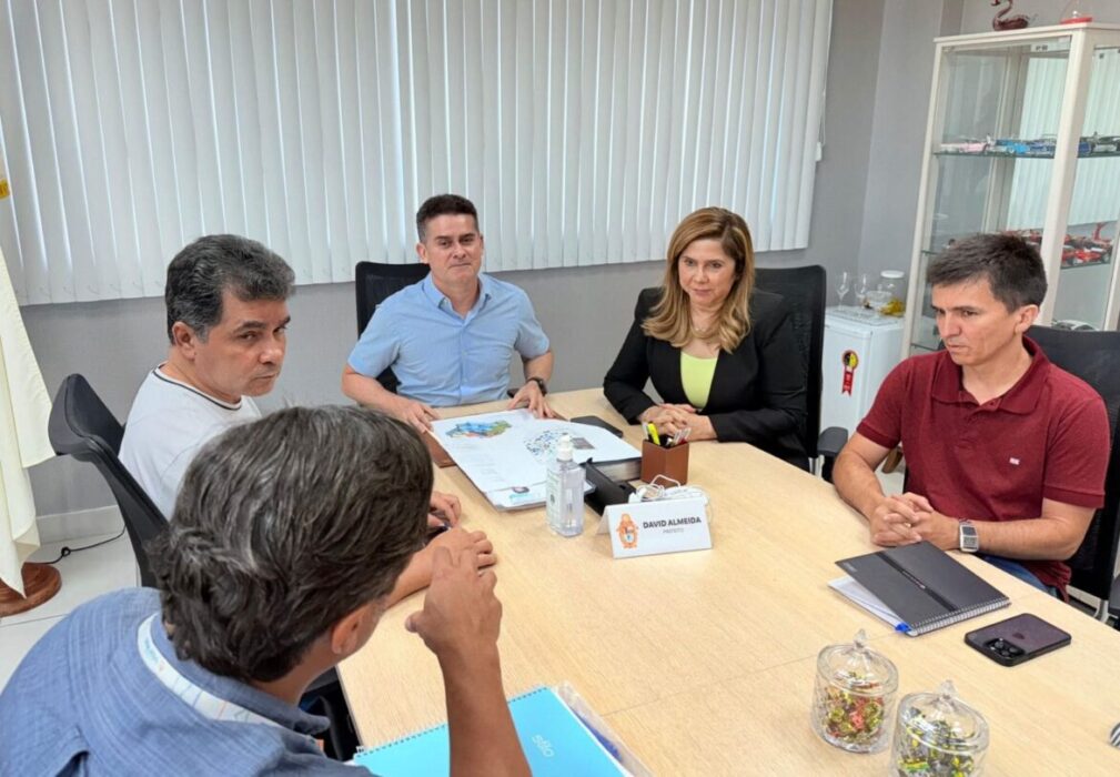 Prefeito David Almeida anuncia licitação da Cidade do Autista para junho e assinatura da ordem de serviço até agosto