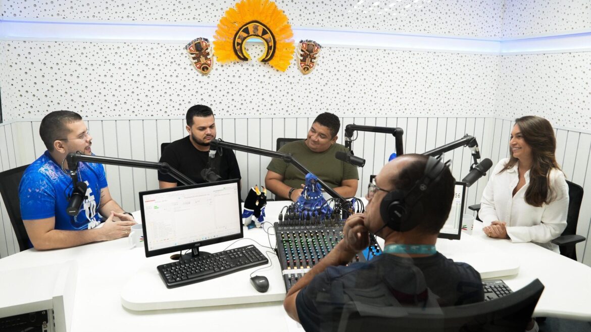 Última edição do programa 'Câmara & Toada' une Caprichoso, Garantido e a memória de Arlindo Júnior