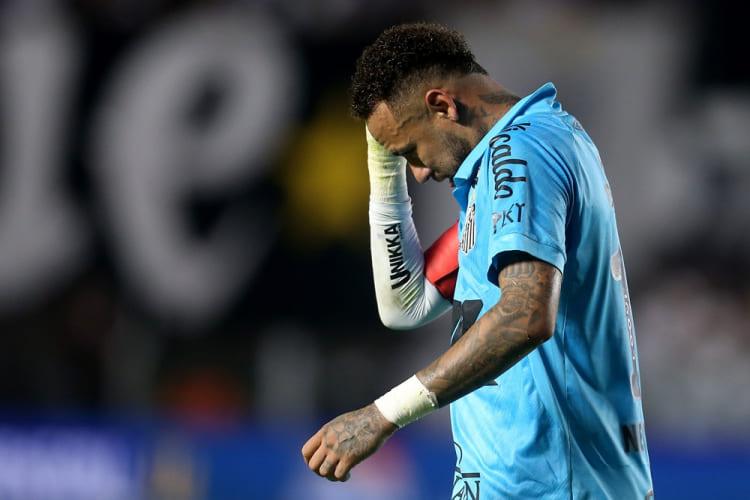Neymar é expulso e Santos perde do Botafogo na Vila pelo Brasileirão