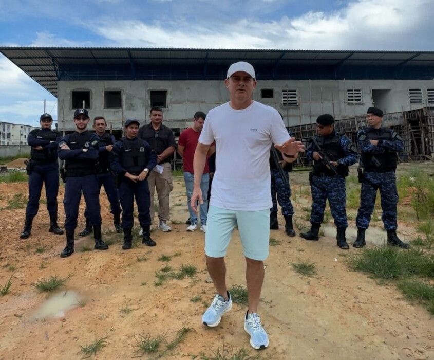 Prefeito David Almeida denuncia roubo em UBS no Monte das Oliveiras e anuncia recompensa por informações sobre criminosos