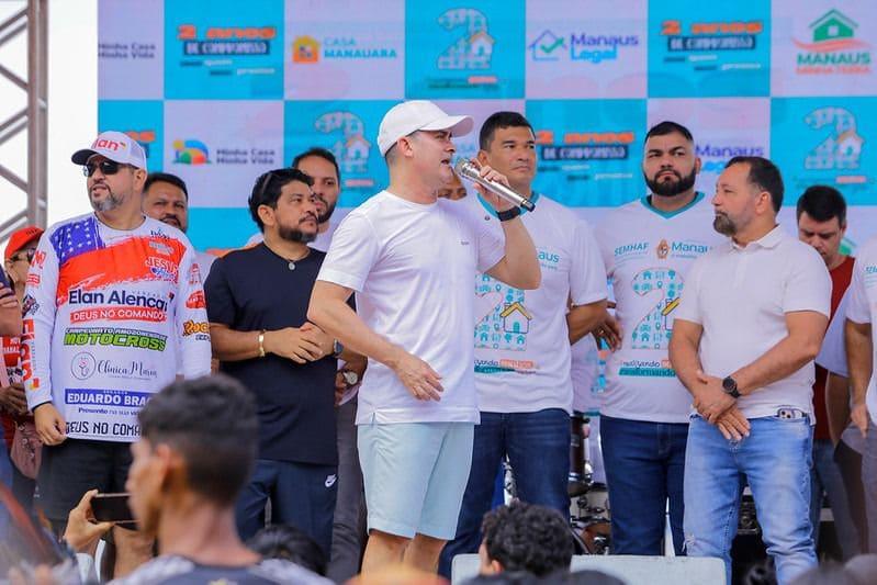 Prefeito David Almeida destaca avanços na habitação durante celebração dos dois anos da Semhaf