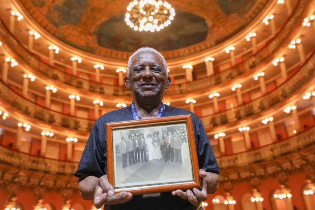 Morre ‘Seu Nonato’, o guardião do Teatro Amazonas