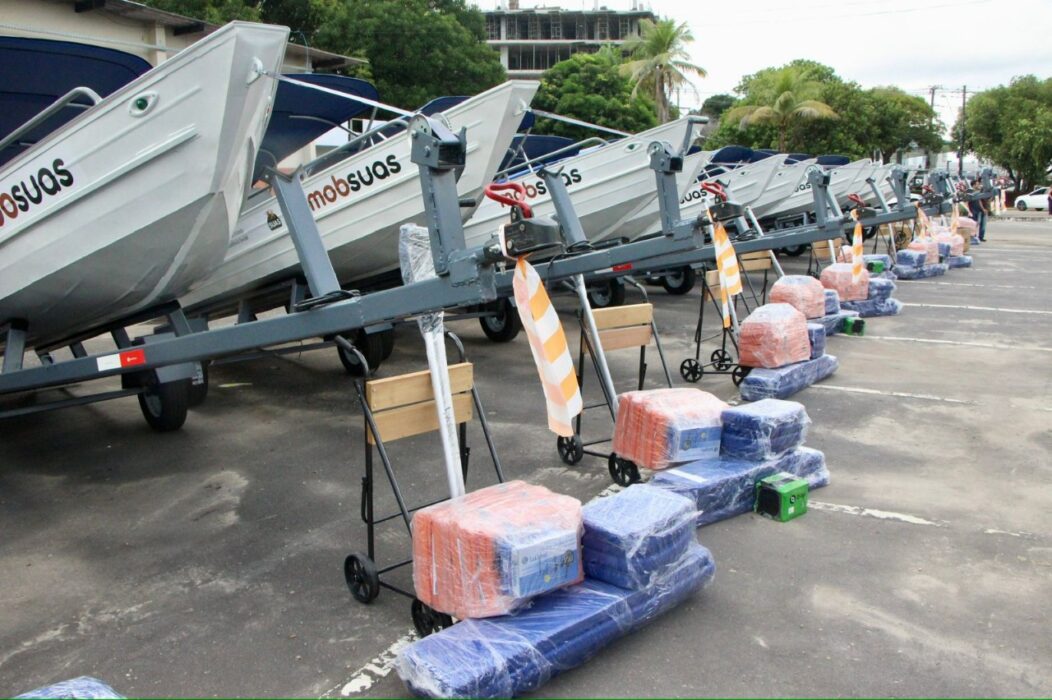 Entrega de novas lanchas reforçam Assistência Social no Amazonas