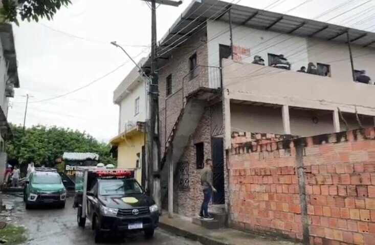 Casal é mort0 a tiros em kitnet no Novo Aleixo