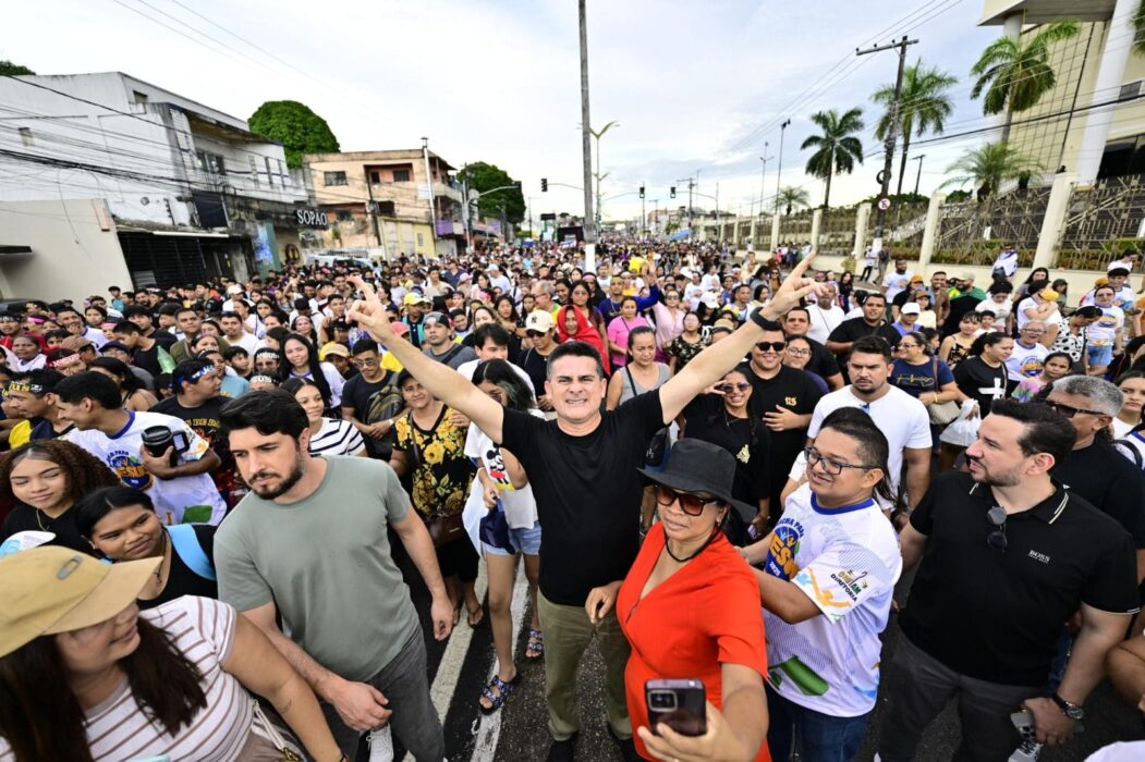 Prefeito David Almeida participa da 31ª edição da ‘Marcha para Jesus’ ao lado da população