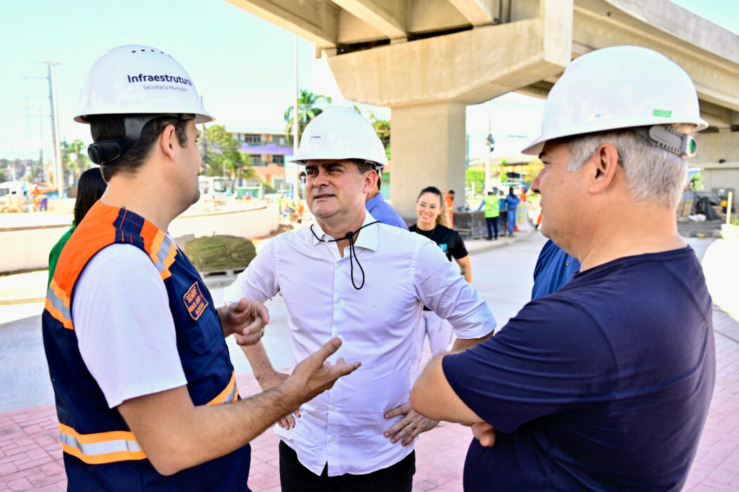 Prefeito David Almeida destaca liberação de novas alças do Complexo viário Rei Pelé e afirma que população já sente os benefícios da obra