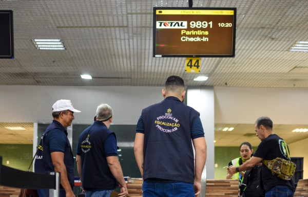 Festival de Parintins 2025: Procon-AM orienta passageiros sobre direitos no transporte aéreo