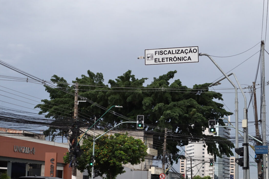 Novos radares de fiscalização de trânsito entram em operação nesta terça-feira (01)