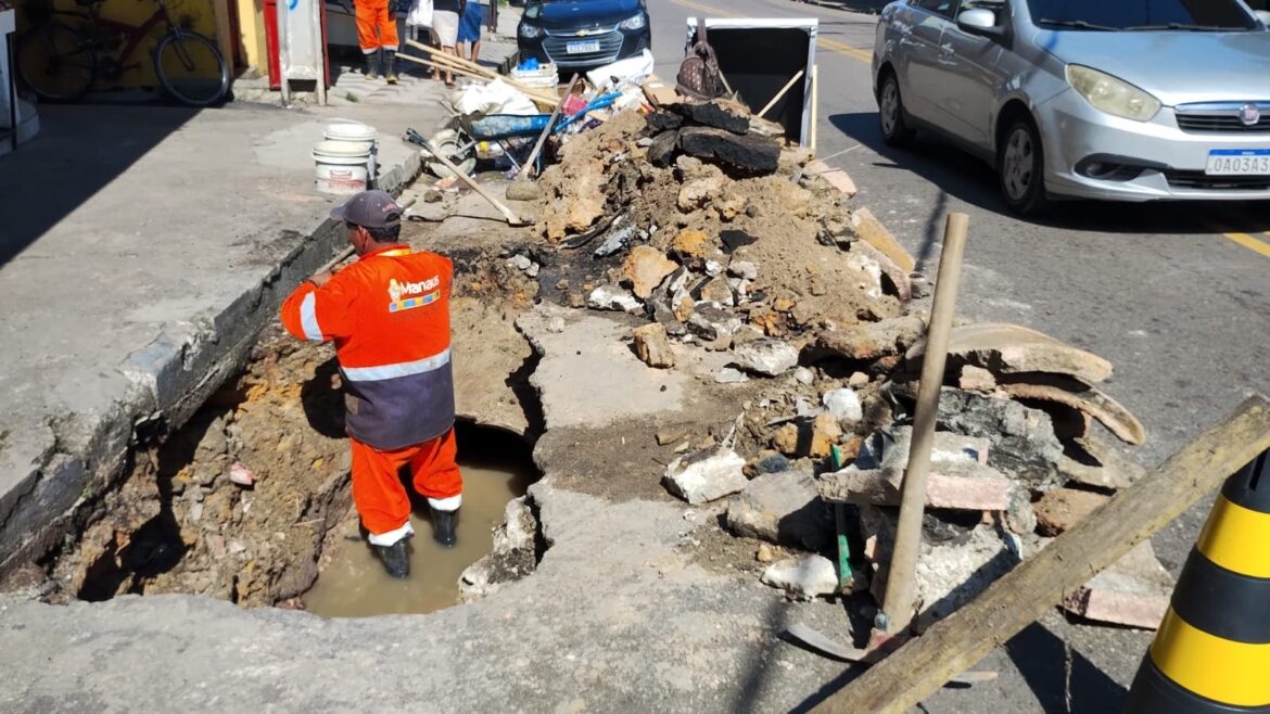 Intervenção emergencial e evita comprometimento em rede de drenagem no bairro Compensa