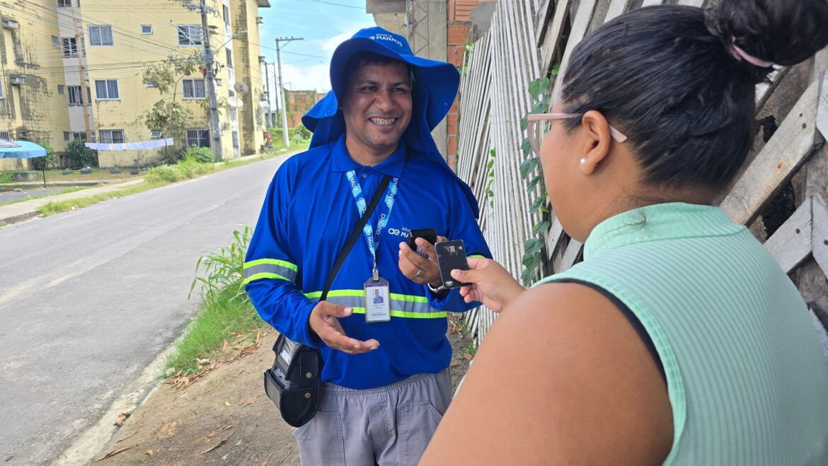 Praticidade: pagamento da conta de água agora pode ser feito com Pix ou cartão diretamente com leituristas, em Manaus