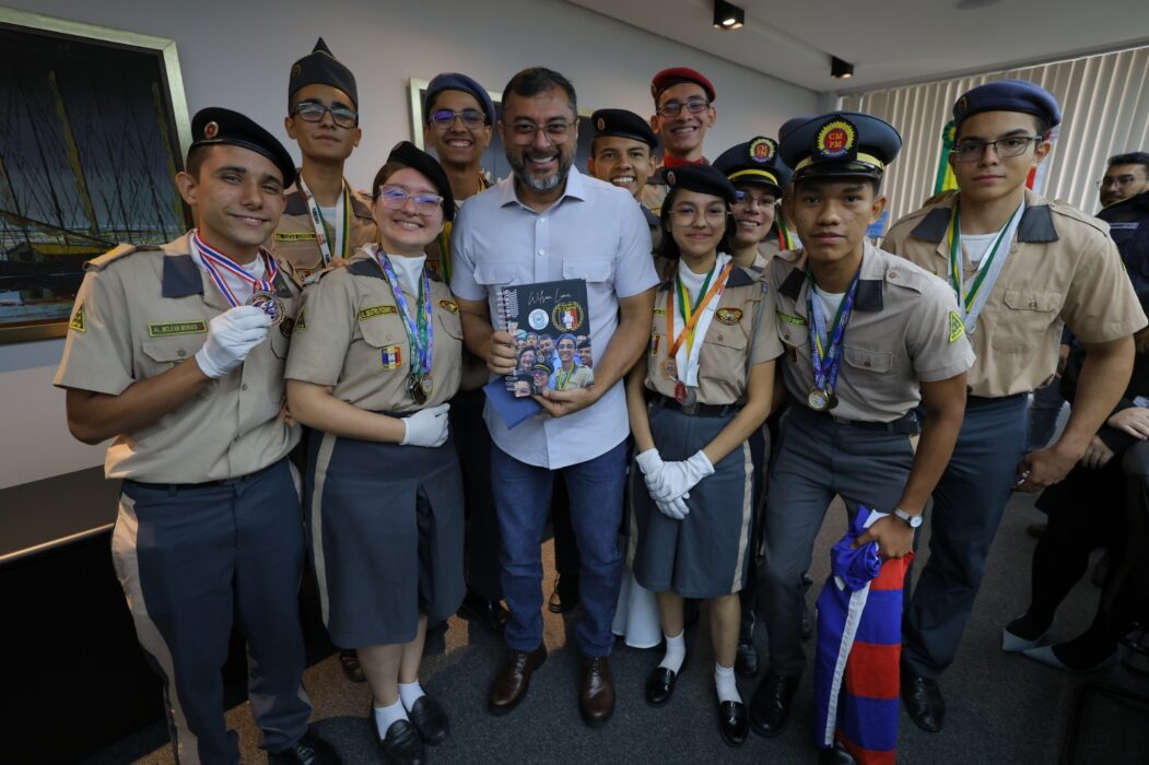 Governador Wilson Lima destaca apoio aos estudantes da rede estadual que vão competir em Olimpíada de Matemática no Japão