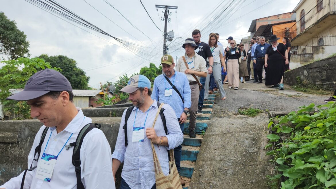Comitiva do Instituto de Tecnologia de Massachusetts conhece soluções de saneamento básico para a Amazônia