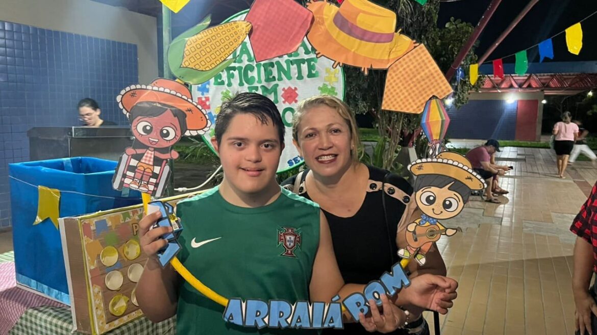 Pessoas com deficiência participam da “Festa Julina Inclusiva” dos Centros Estaduais de Convivência da Família