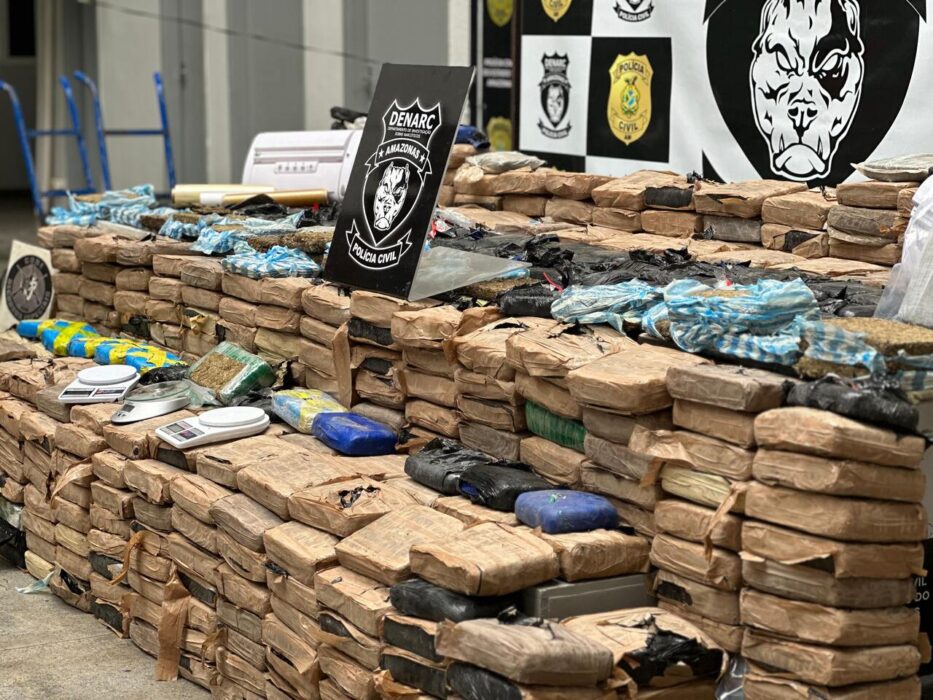 Governo do Amazonas inicia incineração de 40 toneladas de drogas apreendidas