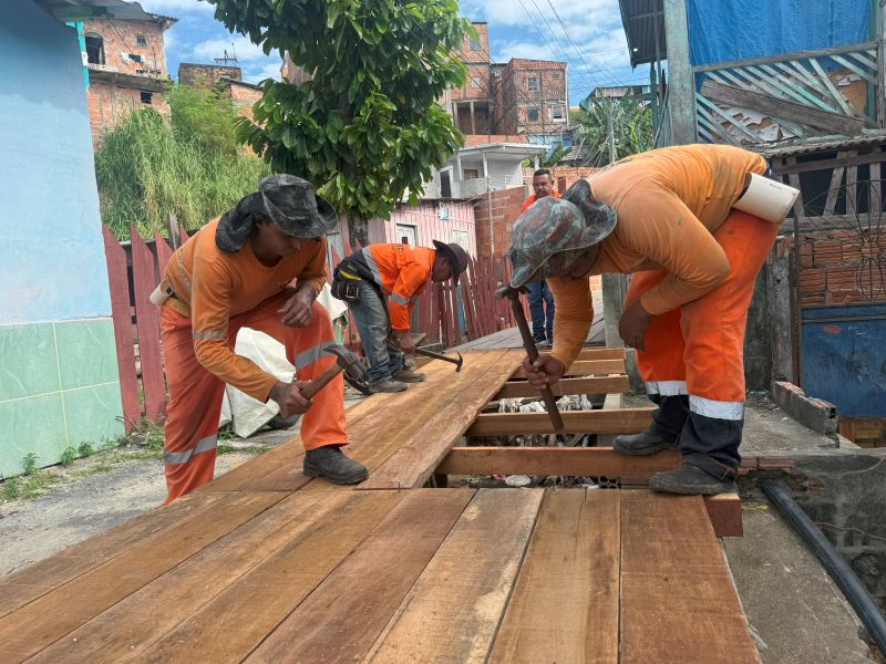 Prefeitura de Manaus entrega ponte de 140 metros de extensão e transforma realidade de moradores da comunidade Baixada da Alegria