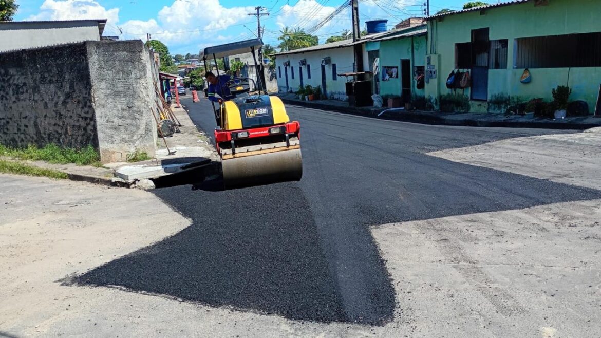 Prefeitura de Manaus realiza recuperação asfáltica no bairro Jorge Teixeira