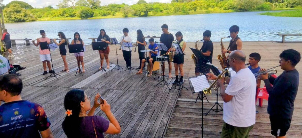 Liceu de Artes e Ofícios Claudio Santoro abre matrículas para cursos gratuitos de artes, em Parintins