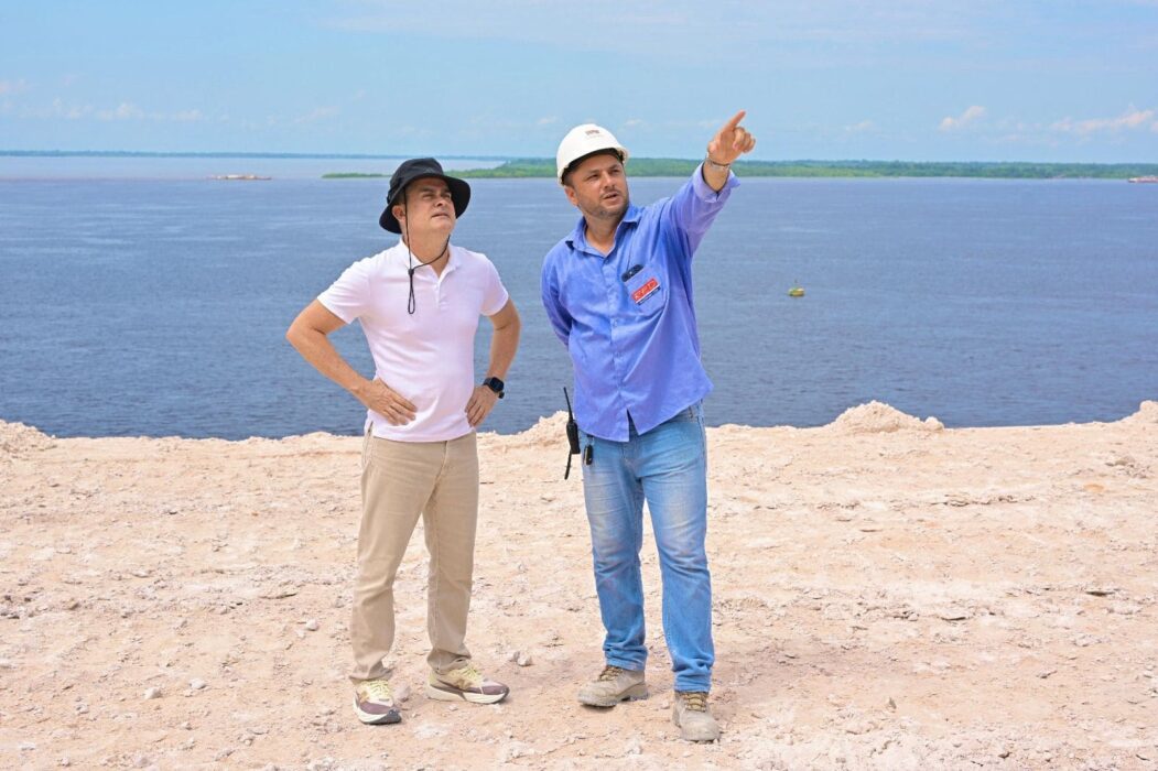 Prefeito David Almeida vistoria avanço das obras do Parque Encontro das Águas