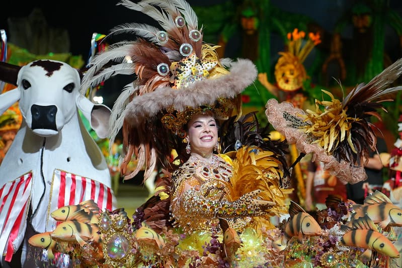 Batalha dos bois-bumbás marca a última noite do 67º Festival Folclórico do Amazonas