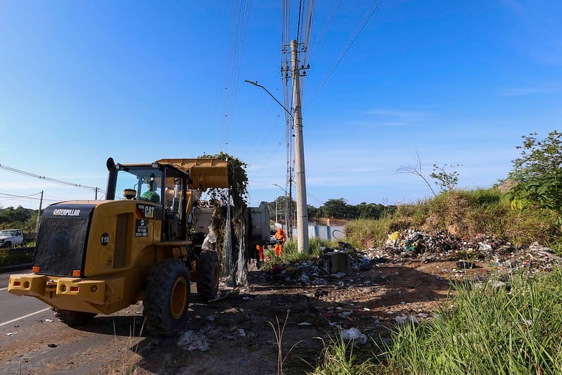 Prefeitura de Manaus intensifica ações de combate às lixeiras irregulares