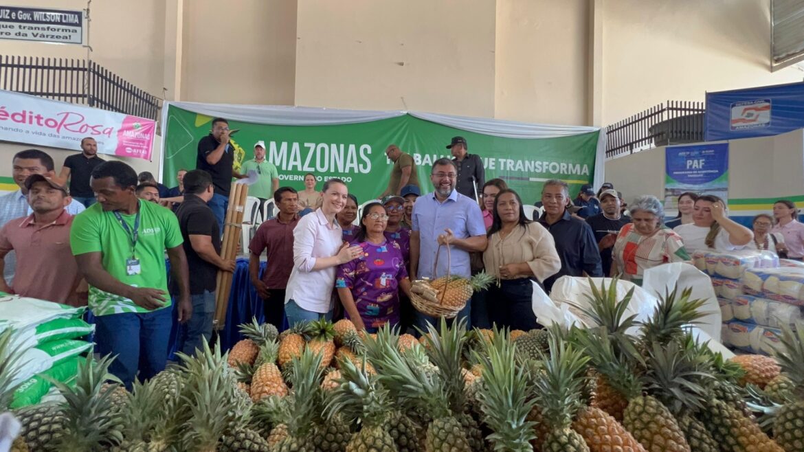 ADS formaliza contrato do Preme e realiza entregas para impulsionar a produção rural em Careiro da Várzea