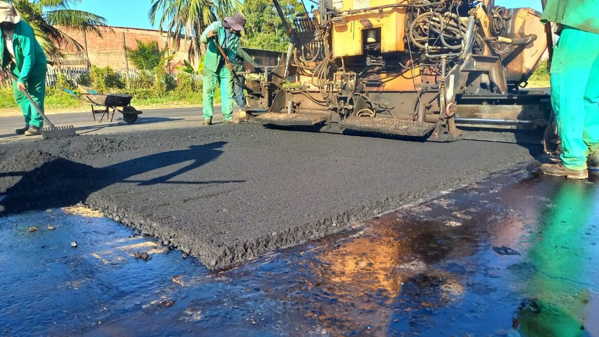 Obra de modernização da pista de pouso de Pauini avança
