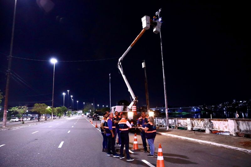 Prefeitura de Manaus realiza obras estratégicas noturnas e reforça infraestrutura no Centro