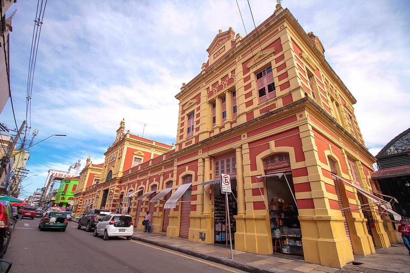 No mês dedicado ao patrimônio histórico, prefeitura destaca exemplares tombados e resgate da beleza arquitetônica