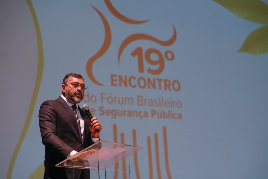 Governador Wilson Lima destaca avanços no combate à criminalidade durante a abertura do 19° Fórum Brasileiro de Segurança Pública em Manaus