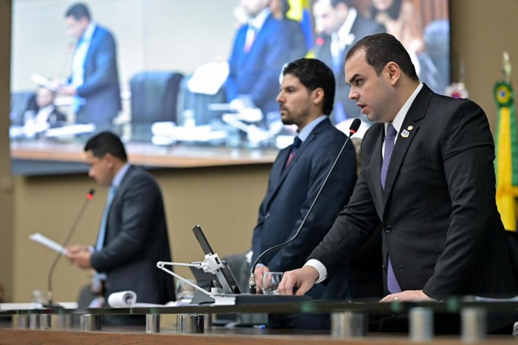 PL de Roberto Cidade, que protege crianças nas redes sociais, é aprovado por unanimidade na Aleam e coloca Amazonas na vanguarda nacional