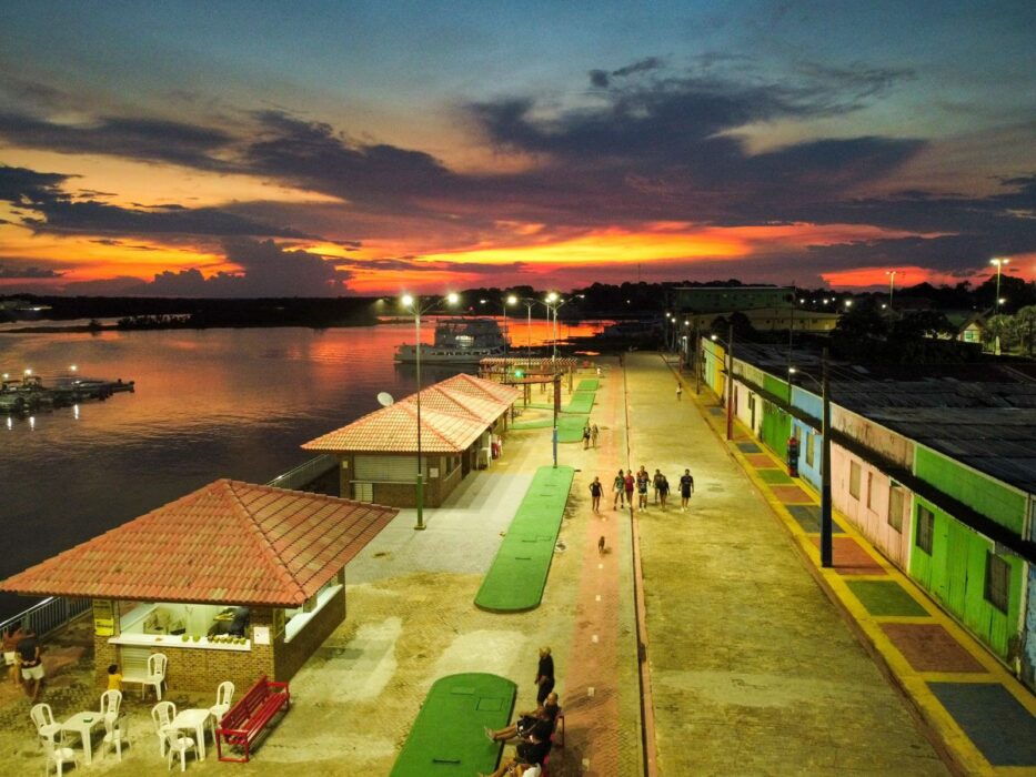 Moradores de Anori destacam impactos positivos da nova iluminação de LED na cidade