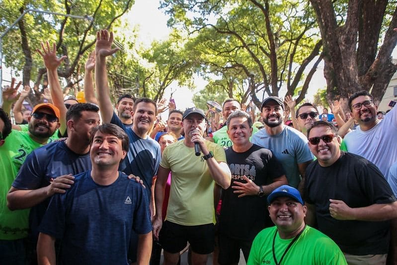 Segundo domingo de ‘Faixa Liberada’ atrai multidão ao Centro e prefeito David Almeida destaca sucesso da iniciativa