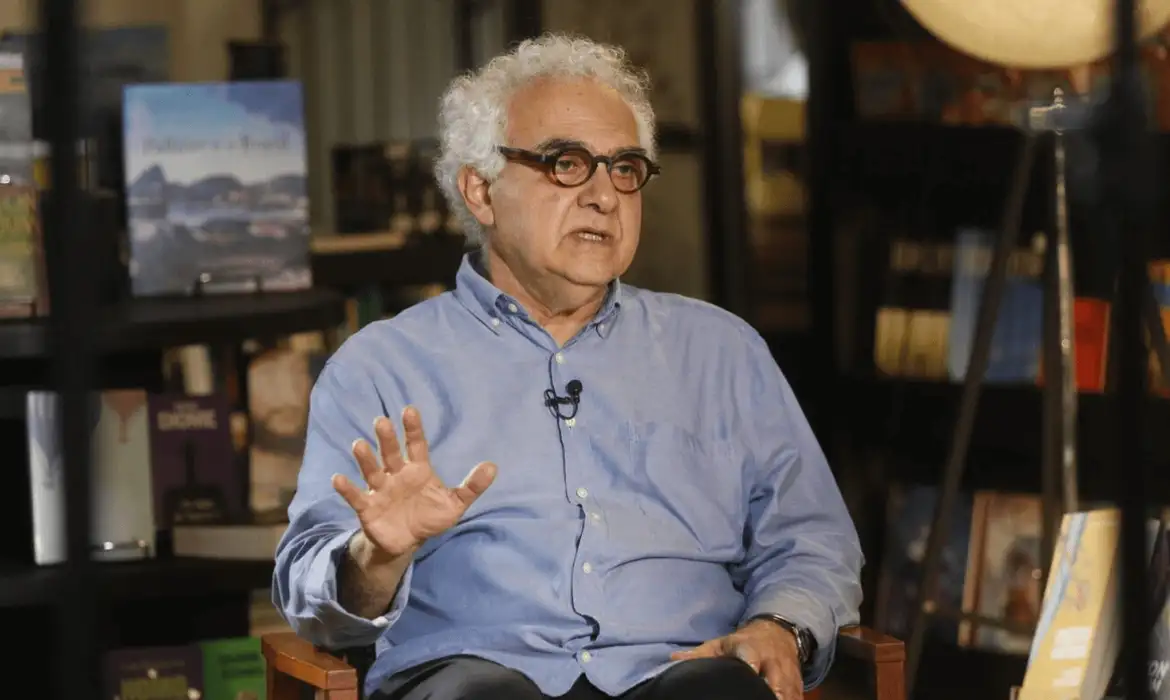 Escritor Milton Hatoum é eleito para a Academia Brasileira de Letras