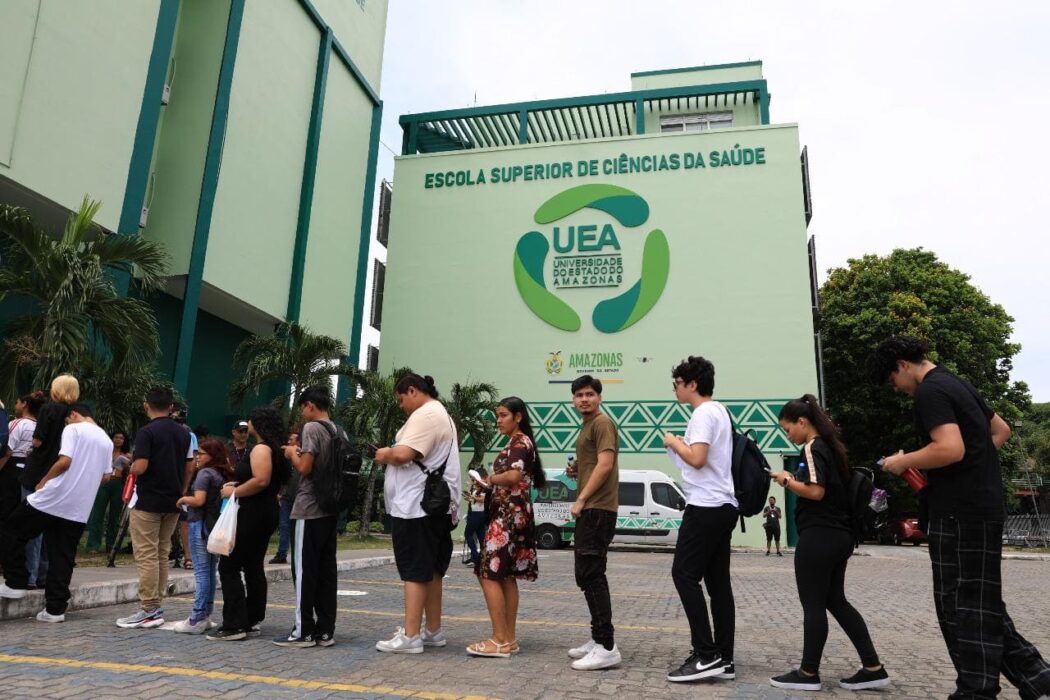 Vestibular e SIS da UEA registram o maior número de inscrições dos últimos 10 anos