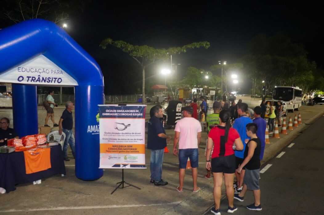 Detran-AM: Ação educativa na Ponta Negra conscientiza sobre o trânsito seguro