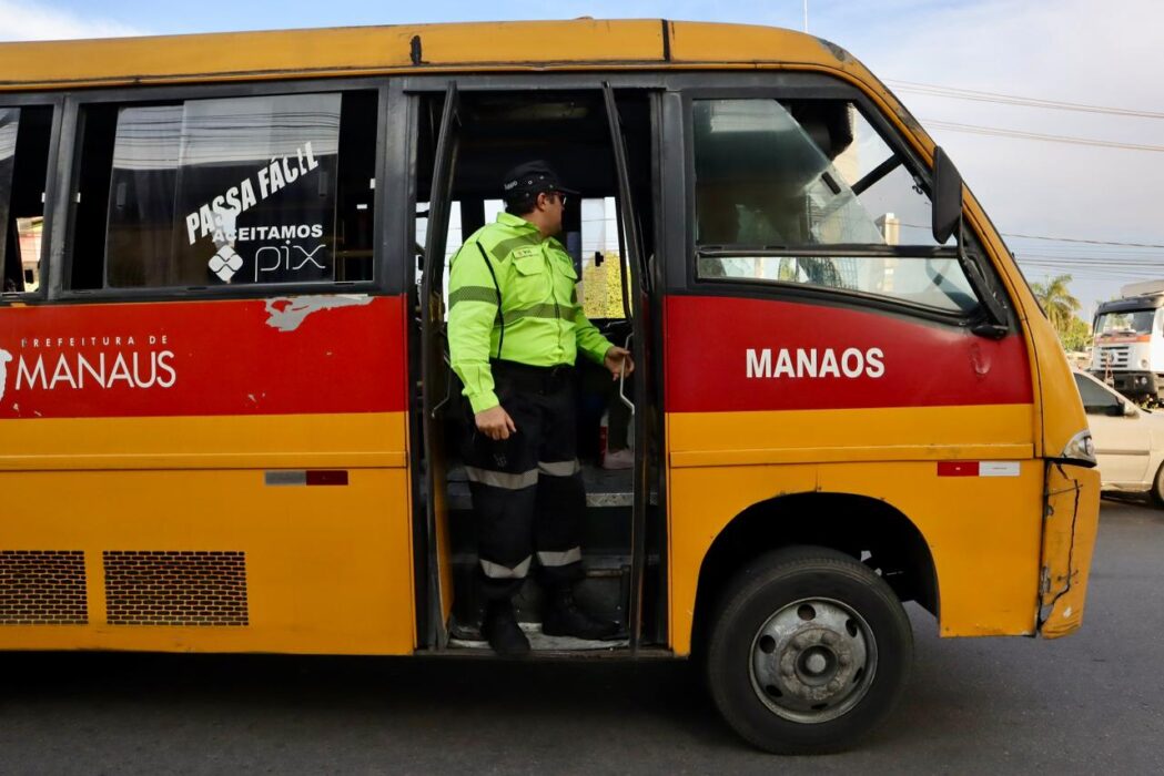Prefeitura de Manaus fiscaliza serviços de transporte na avenida Autaz Mirim